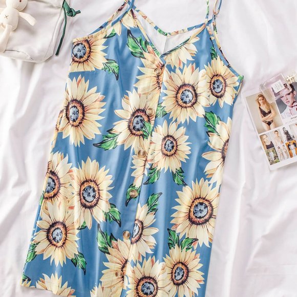 HP! 🎉 Sky Blue Sunflower Buttoned Cami Dress - Picture 7 of 12